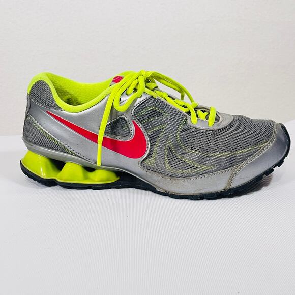 Nike Gym Shoes Womens 8 Running Sneakers Trainers Vintage 2012 Gray Yellow - Picture 8 of 10